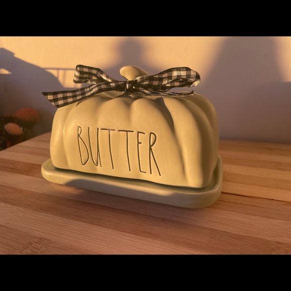 Rae Dunn “BUTTER” dish - Picture 2 of 3